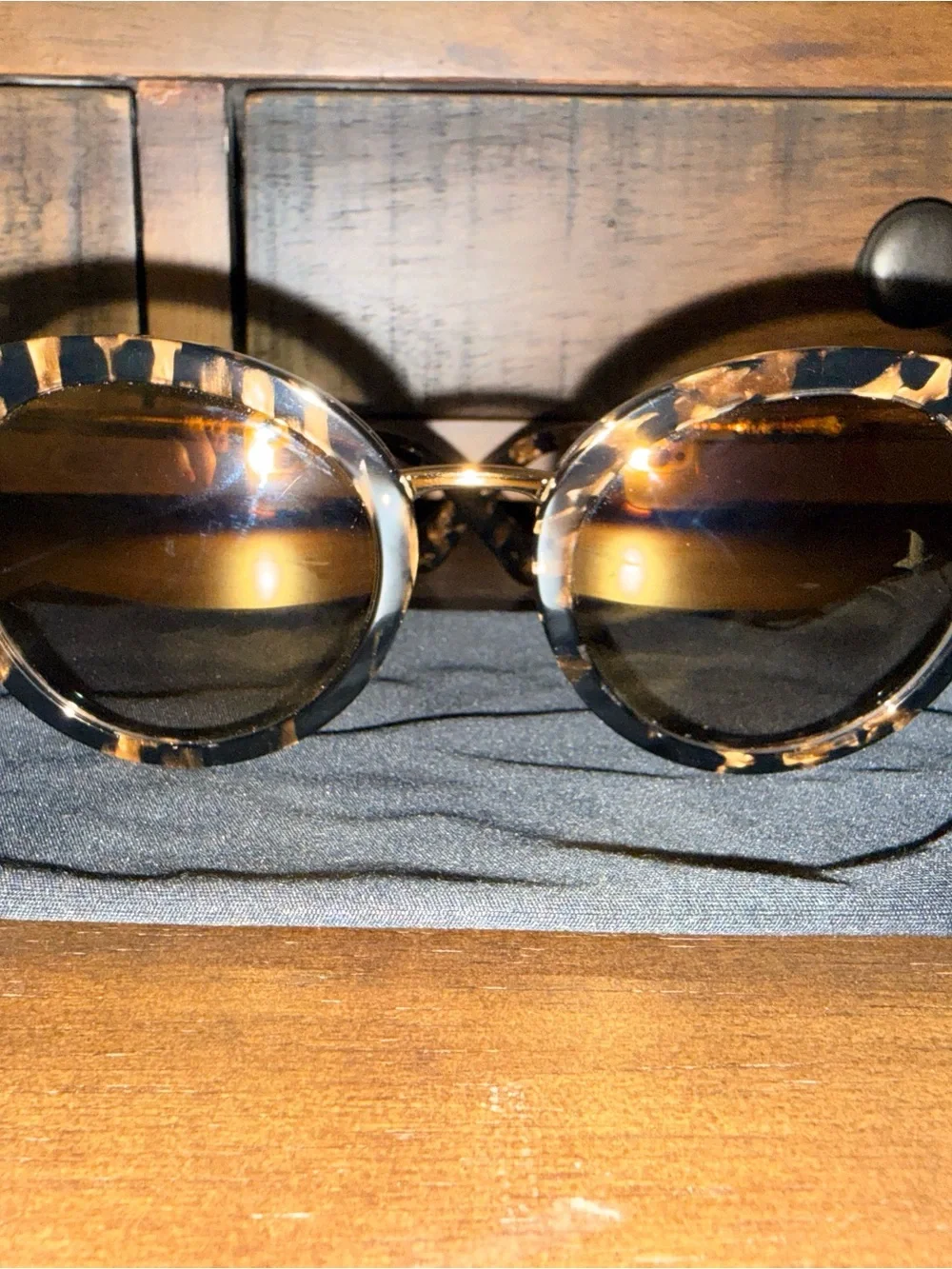 Authentic Dolce & Gabbana Women's Tortoiseshell Frame Sunglasses with Gold